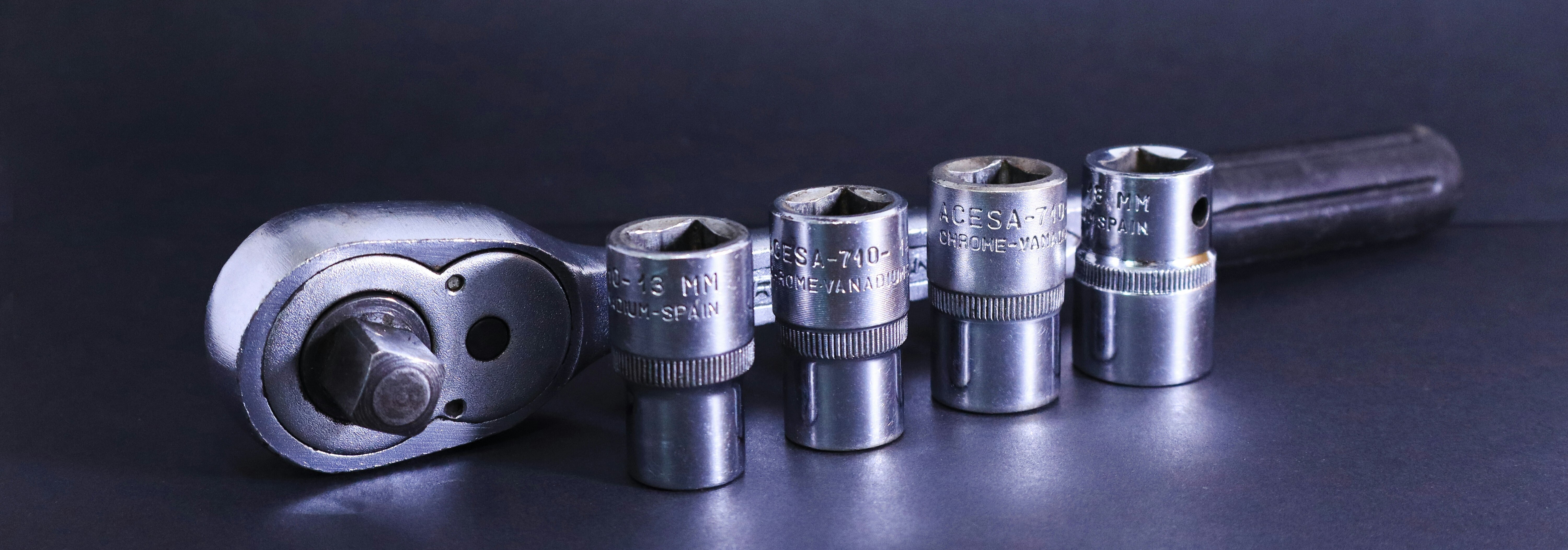 socket set jorge-campos-lJj2QwH8twE-unsplash