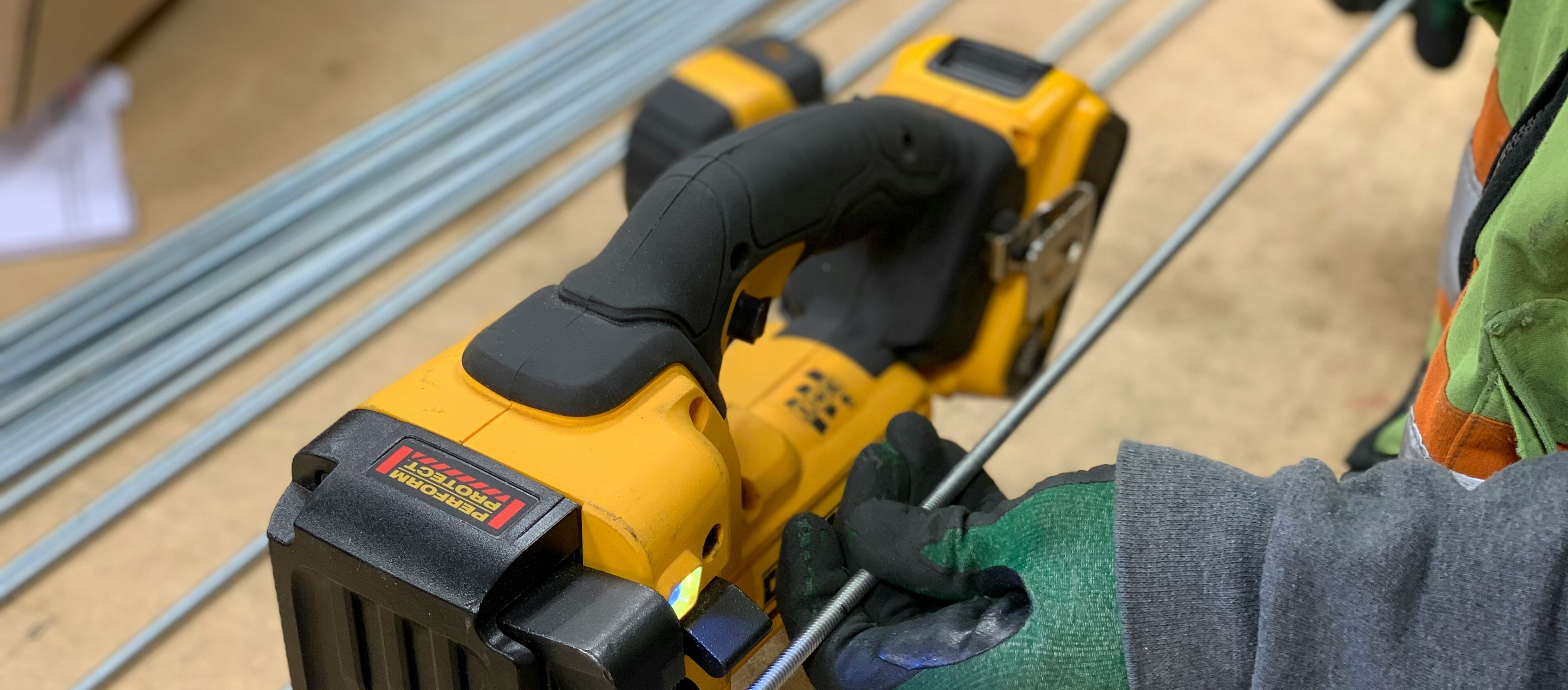 How Do Cordless Drills and Impact Drivers Differ? 